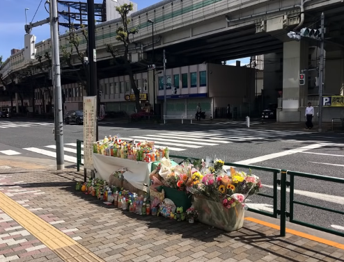 献花がある事故現場