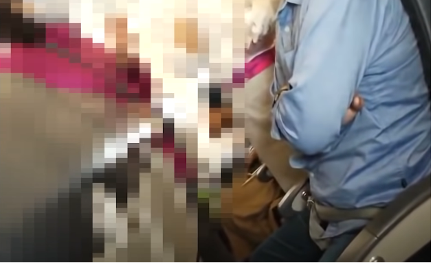 CAとやり取りをする奥野淳也