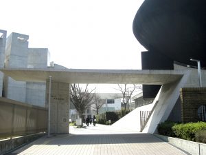 進学校として名高い北野中学（現在の北野高校）